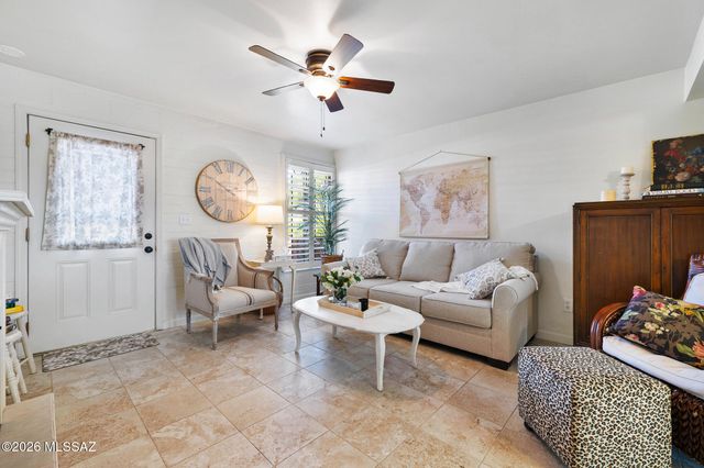 349 S Paseo Cerro, Green Valley, AZ 85614