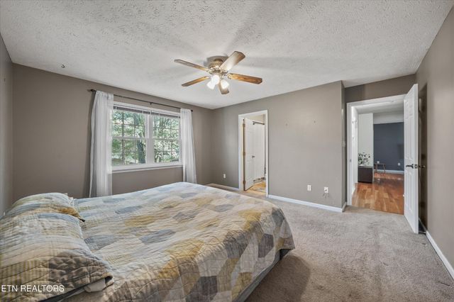 101 Hooper Court, Oak Ridge, TN 37830