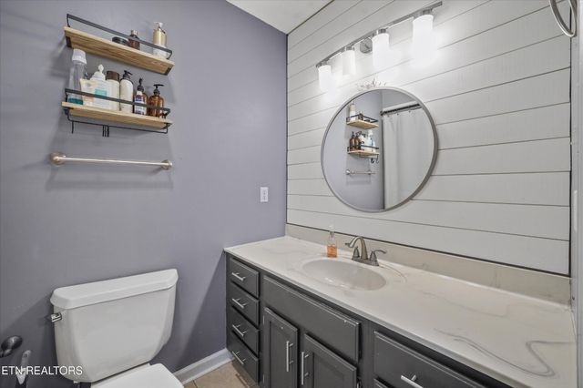 101 Hooper Court, Oak Ridge, TN 37830