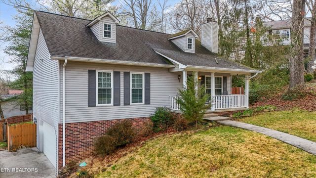 101 Hooper Court, Oak Ridge, TN 37830