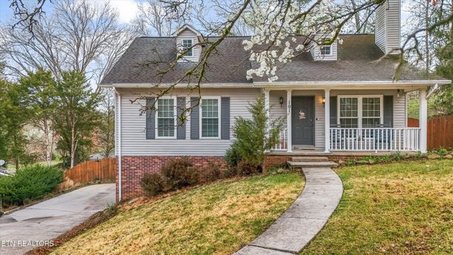 101 Hooper Court, Oak Ridge, TN 37830