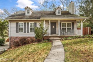 101 Hooper Court, Oak Ridge, TN 37830