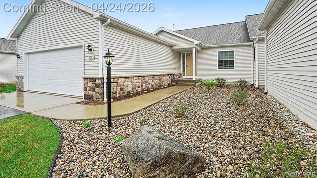 4013 Eastbridge Circle Road, Stockbridge, MI 49285