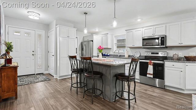 4013 Eastbridge Circle Road, Stockbridge, MI 49285
