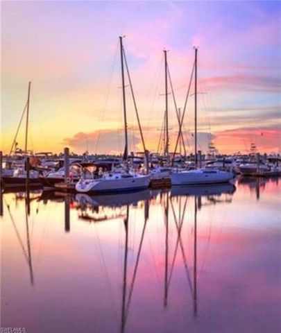 400 Wedge DR, Naples, FL 34103