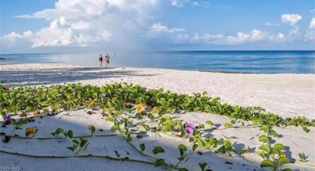 400 Wedge DR, Naples, FL 34103