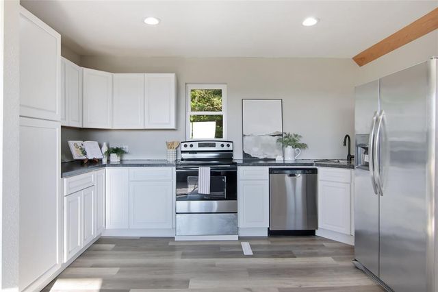 3433 Starr Avenue, Eau Claire, WI 54703