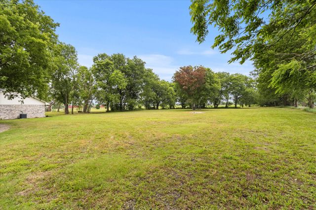 2201 Connie Ln, Rockwall, TX 75032