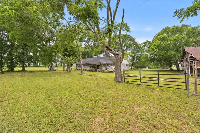 2201 Connie Ln, Rockwall, TX 75032