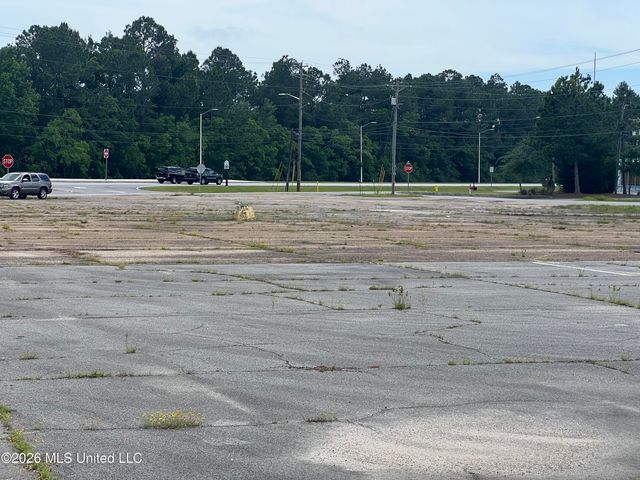 Denny Avenue, Pascagoula, MS 39581