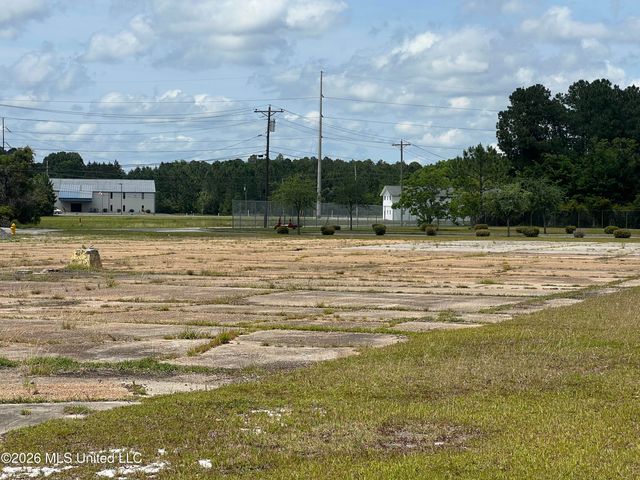 Denny Avenue, Pascagoula, MS 39581