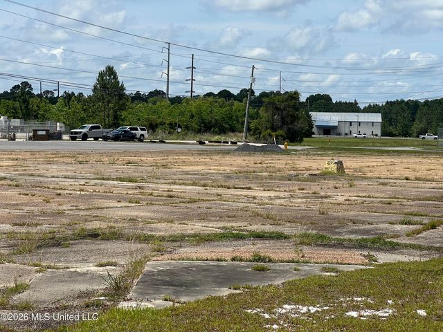 Denny Avenue, Pascagoula, MS 39581