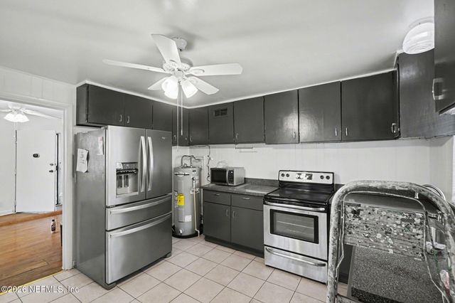 2525 THAMES Street, Jacksonville, FL 32209