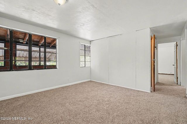 2525 THAMES Street, Jacksonville, FL 32209