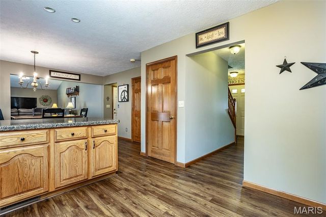 1729 Seminole Lane, Godfrey, IL 62035