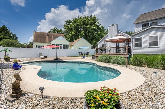 1729 Seminole Lane, Godfrey, IL 62035