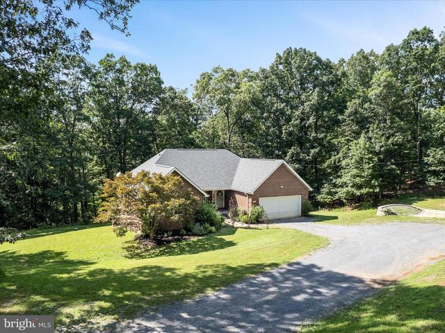 311 AKERN LN, Cross Junction, VA 22625