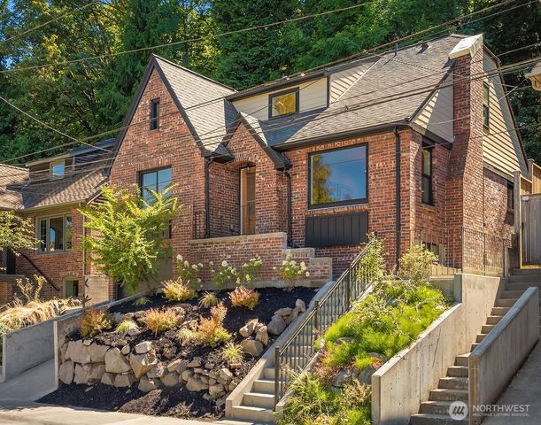1919 E Eaton Place, Seattle, WA 98112