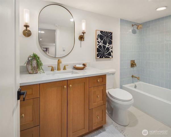 1919 E Eaton Place, Seattle, WA 98112