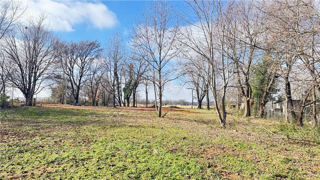 4219 Old Wire Road, Springdale, AR 72764