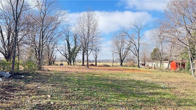 4219 Old Wire Road, Springdale, AR 72764