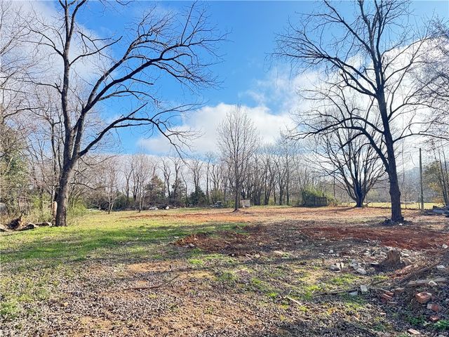 4219 Old Wire Road, Springdale, AR 72764