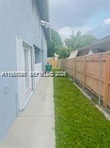 3677 SW 25th Terr X, Miami, FL 33133