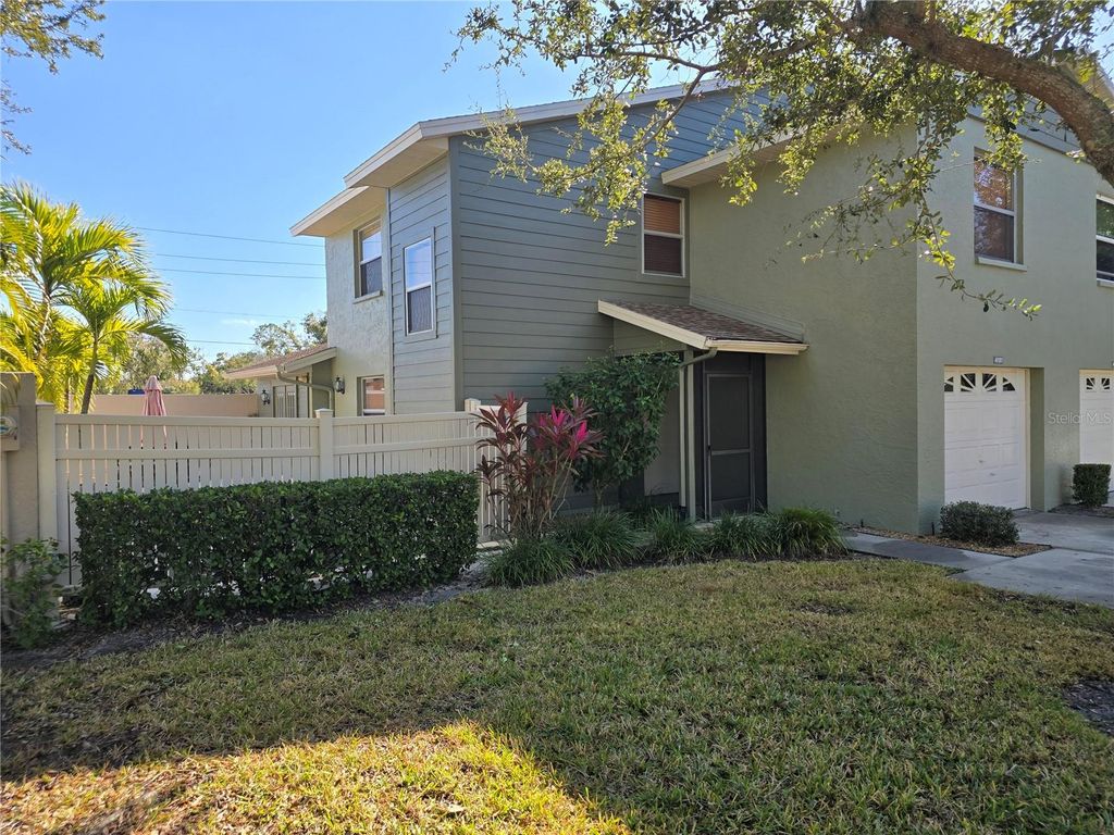 4181 CENTER POINTE CIRCLE 91B, Sarasota, FL 34233