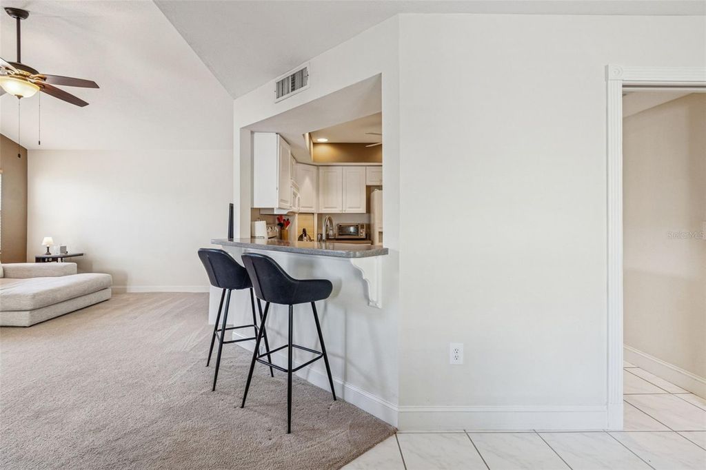 Image 13 of property listing at 4181 CENTER POINTE CIRCLE 91B, Sarasota, FL 34233