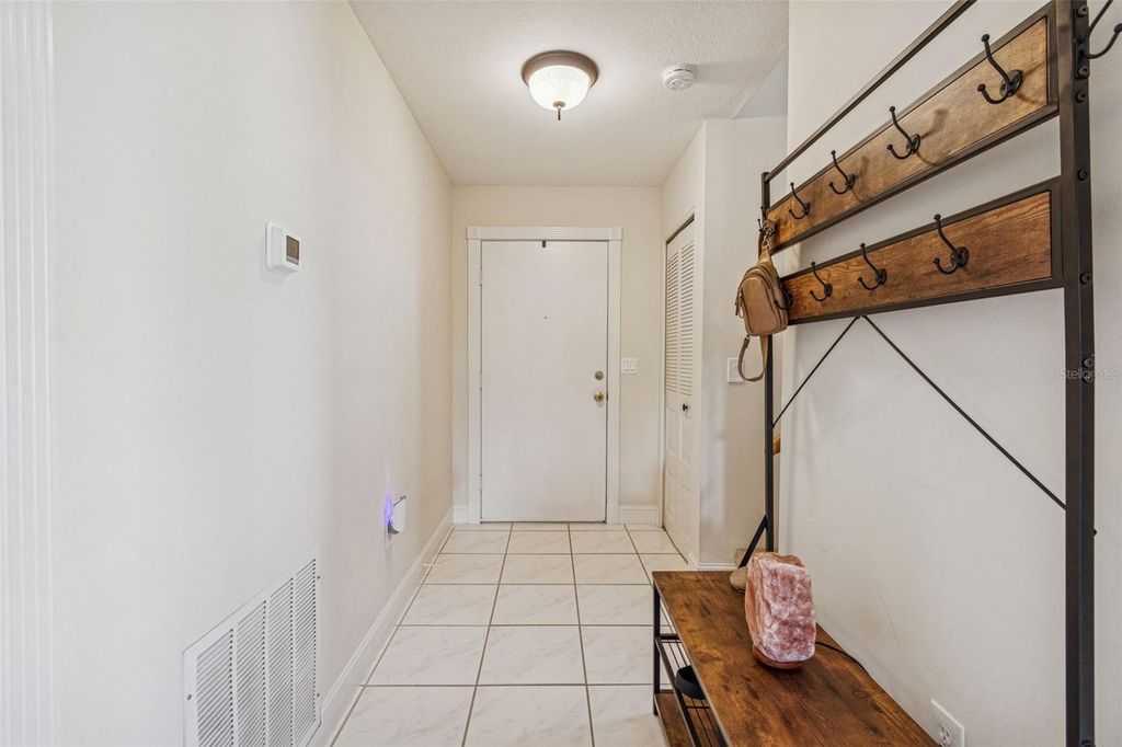 Image 25 of property listing at 4181 CENTER POINTE CIRCLE 91B, Sarasota, FL 34233