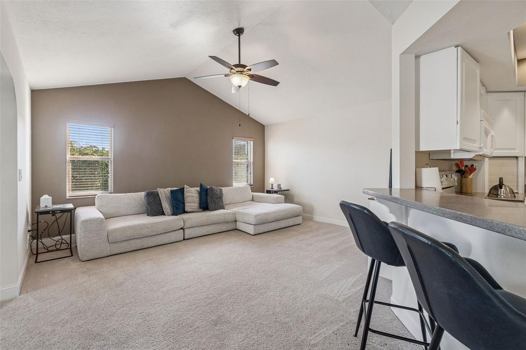 Image 4 of property listing at 4181 CENTER POINTE CIRCLE 91B, Sarasota, FL 34233