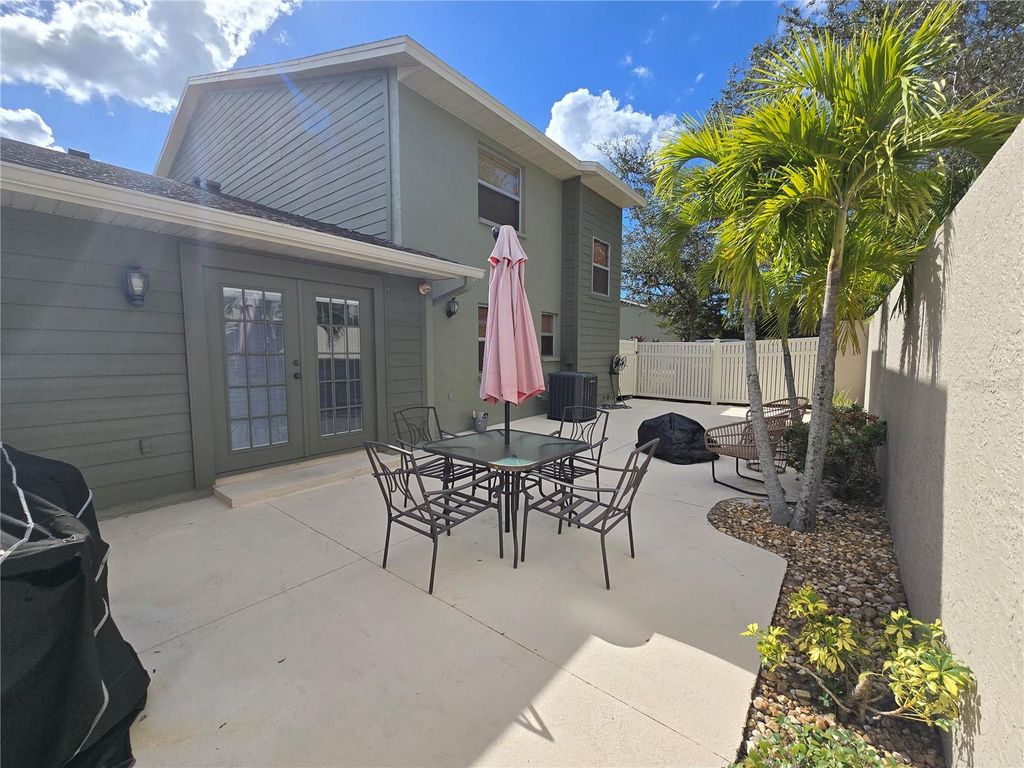 Image 39 of property listing at 4181 CENTER POINTE CIRCLE 91B, Sarasota, FL 34233