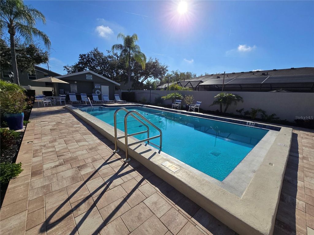 Image 44 of property listing at 4181 CENTER POINTE CIRCLE 91B, Sarasota, FL 34233