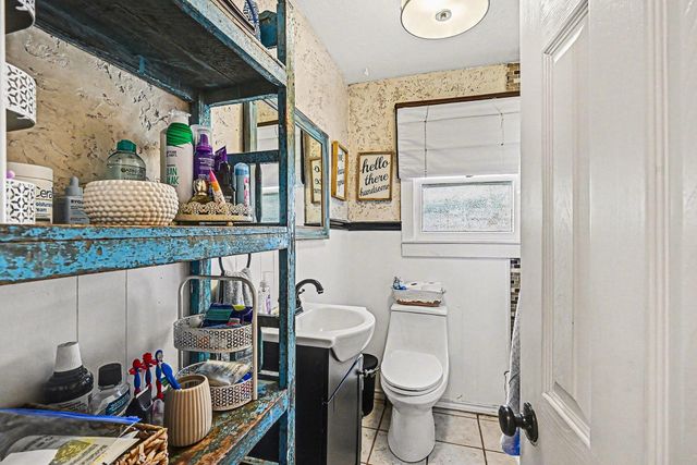 629 Alameda Road, Azle, TX 76020