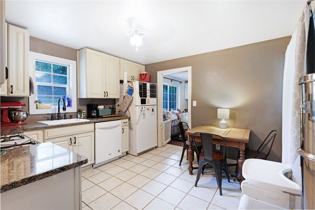 629 Alameda Road, Azle, TX 76020