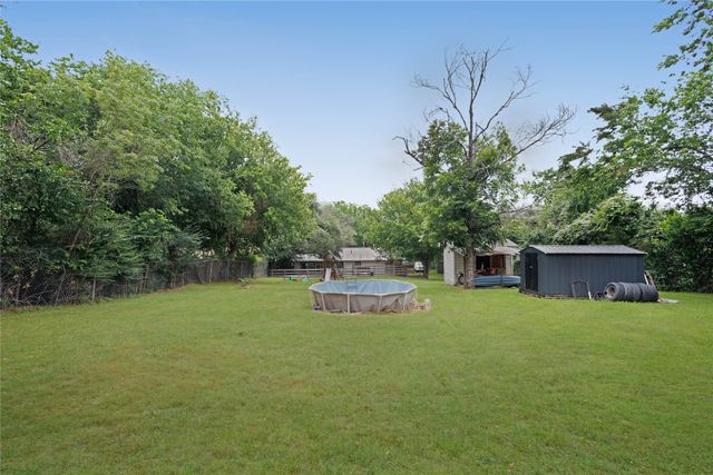 629 Alameda Road, Azle, TX 76020