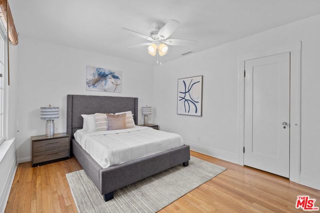 1142 S Windsor Boulevard, Los Angeles, CA 90019