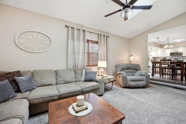 2402 Clover Blossom Court, Grove City, OH 43123