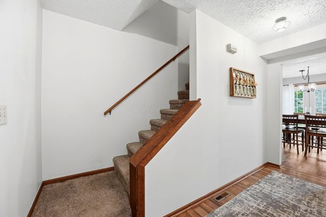 2402 Clover Blossom Court, Grove City, OH 43123