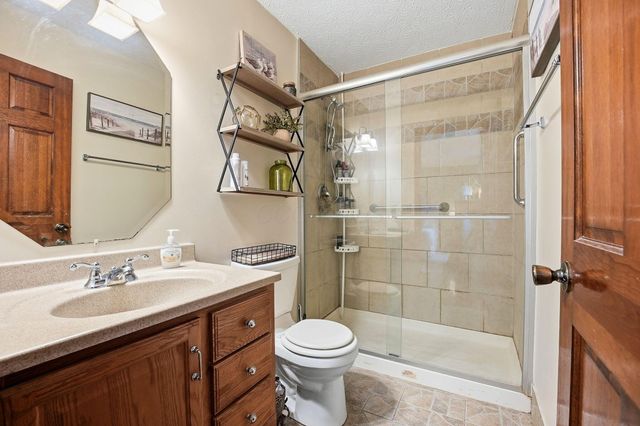 2402 Clover Blossom Court, Grove City, OH 43123