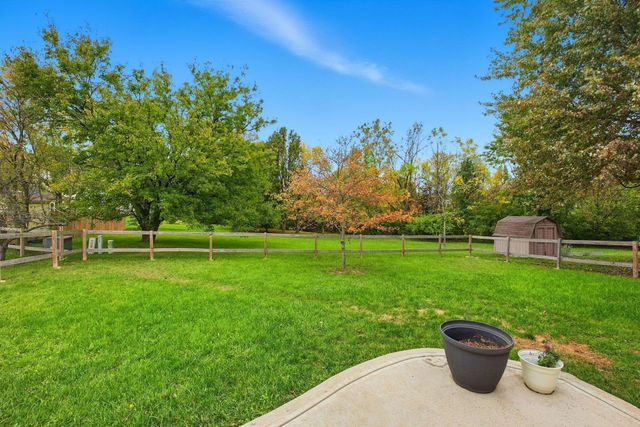 2402 Clover Blossom Court, Grove City, OH 43123