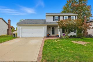 2402 Clover Blossom Court, Grove City, OH 43123