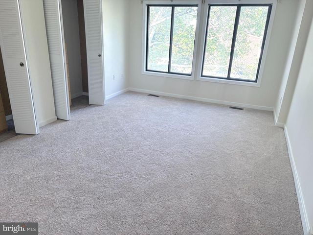 9711 LAKE SHORE DR, Montgomery Village, MD 20886