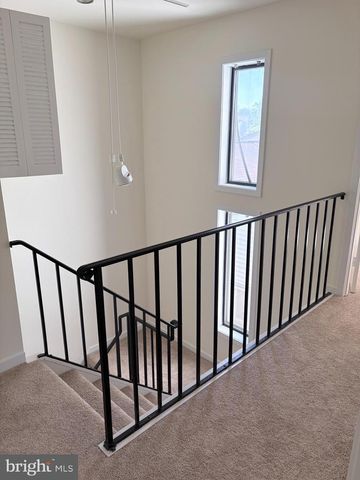 9711 LAKE SHORE DR, Montgomery Village, MD 20886