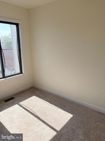 9711 LAKE SHORE DR, Montgomery Village, MD 20886