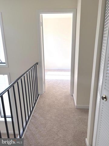 9711 LAKE SHORE DR, Montgomery Village, MD 20886