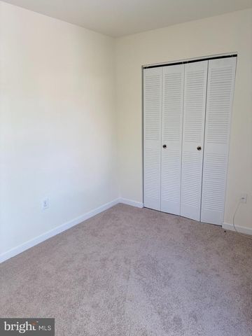 9711 LAKE SHORE DR, Montgomery Village, MD 20886