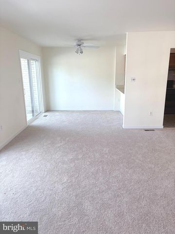 9711 LAKE SHORE DR, Montgomery Village, MD 20886