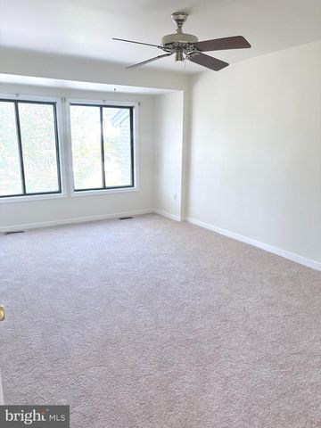 9711 LAKE SHORE DR, Montgomery Village, MD 20886