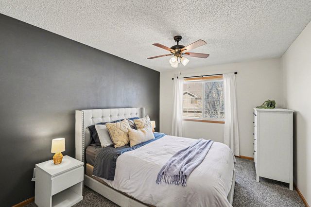 5420 144th Way NW 14, Anoka, MN 55303